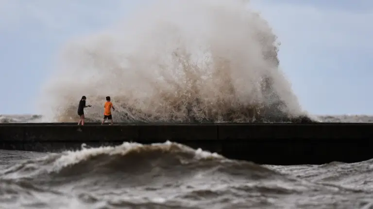 Tropical Storm Bertha makes landfall in Louisiana and moves toward Texas