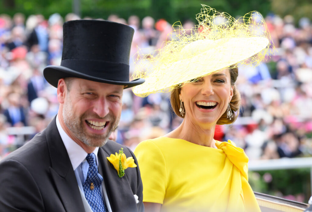 Prince William, Kate Middleton share look at summer with their kids in intimate family photos