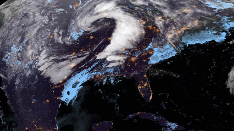 Forecasters warn of tornadoes in US in coming days