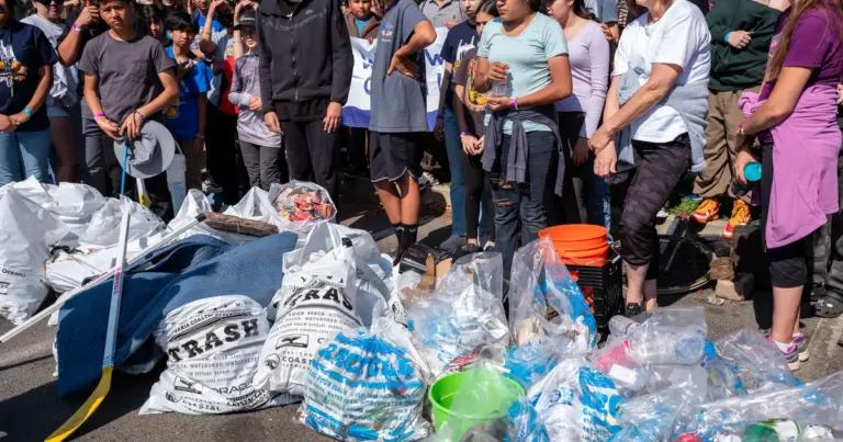 Thousands of volunteers join coastal cleanup effort across L.A. County