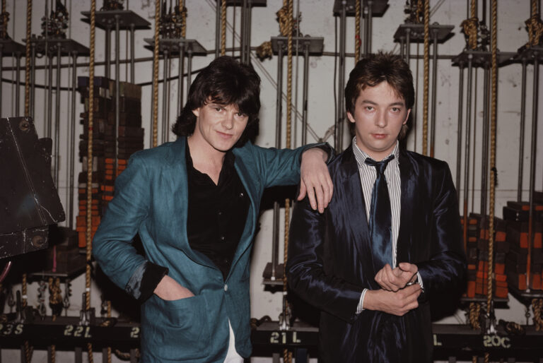 Singer from beloved ’80s New Wave band dead at 74