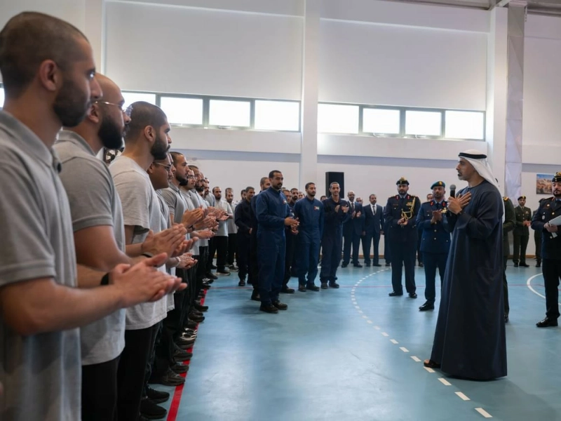 Abu Dhabi Crown Prince Visits Emirati Military Students in Greece